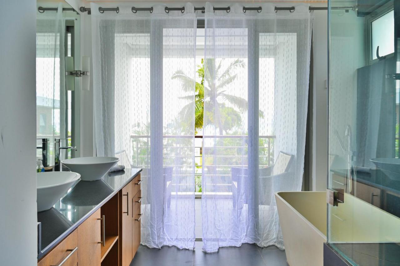 Villa Horizon By Dream Escapes, Beachfront Villa Пуант-о-Канноньер Экстерьер фото